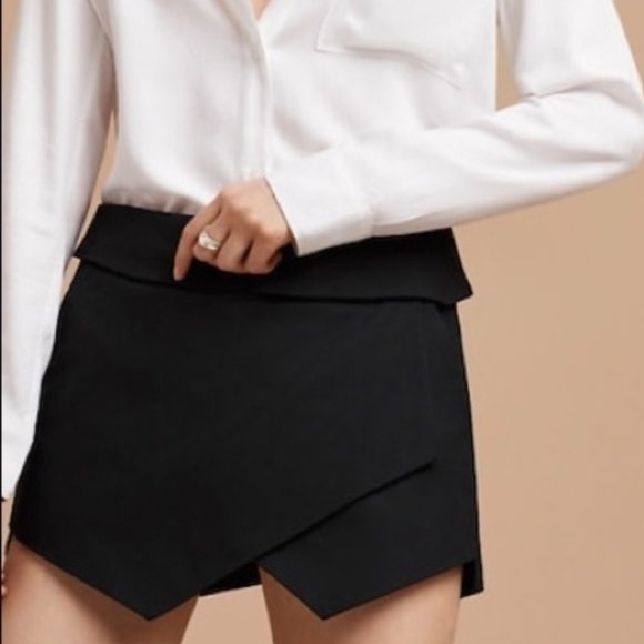 TALULA Berklee Skort - Picture 10 of 11